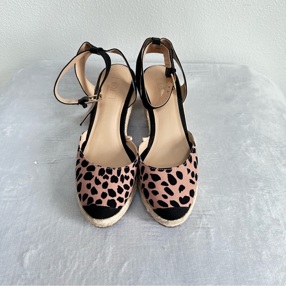 LOFT Leopard Print Wedges Size 7 - Picture 2 of 7